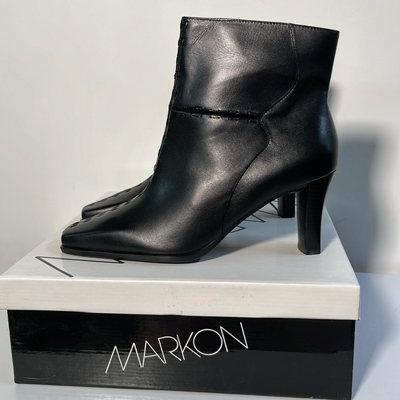 MARKON NIB Black Leather Stitch Detail Square Toe 3" Stacked Heel Zip Boots 10 - Picture 1 of 16